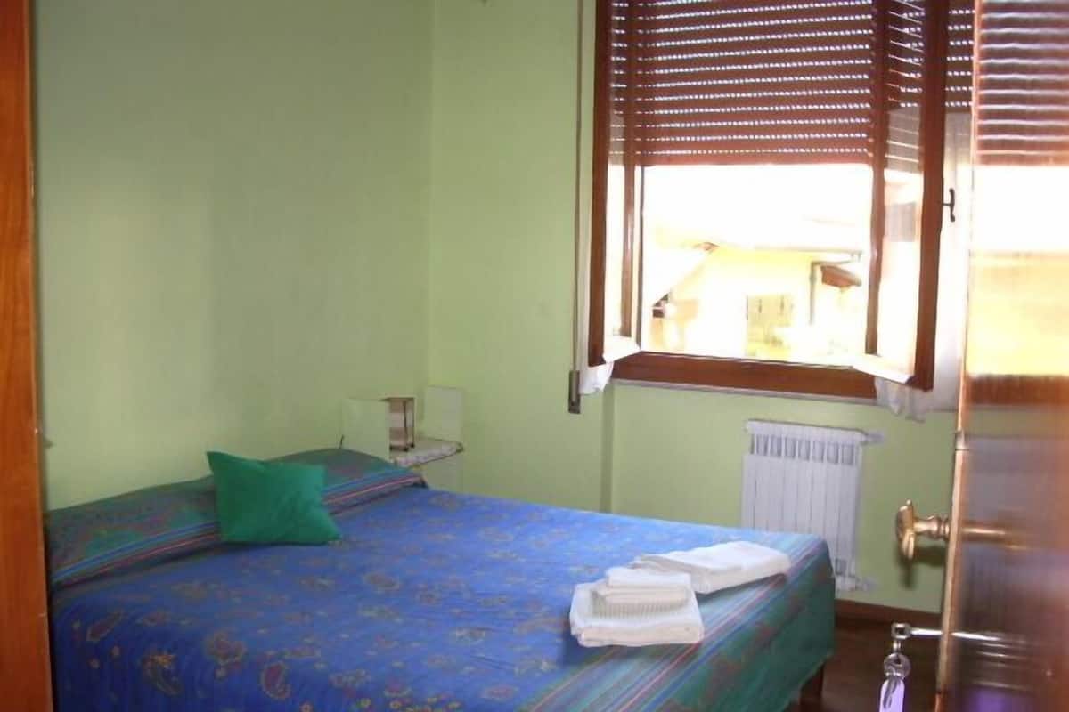 Basic Double Room, Private Bathroom | Individually decorated, iron/ironing board, free WiFi
