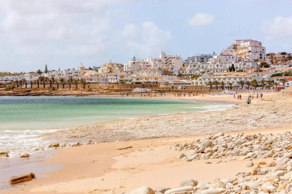 Beach nearby - Quinta dos Caracóis (Lagos)