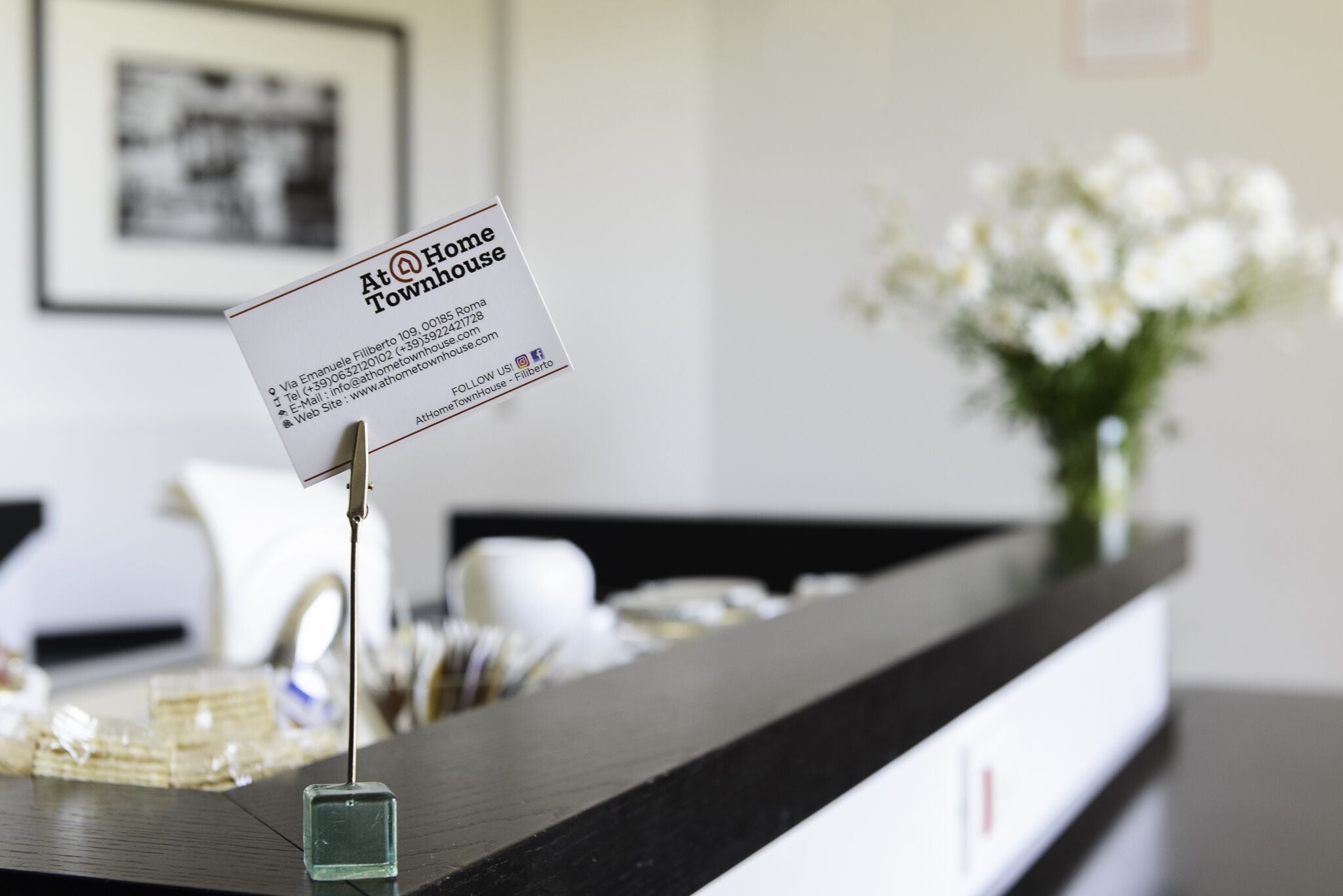 40-inch TV with satellite channels, computer, pay films