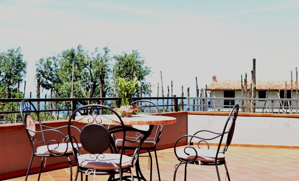 Balcony - Bed and Lemons (Piano di Sorrento)