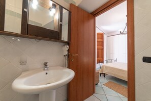 Apartment (Saturno) | Bathroom