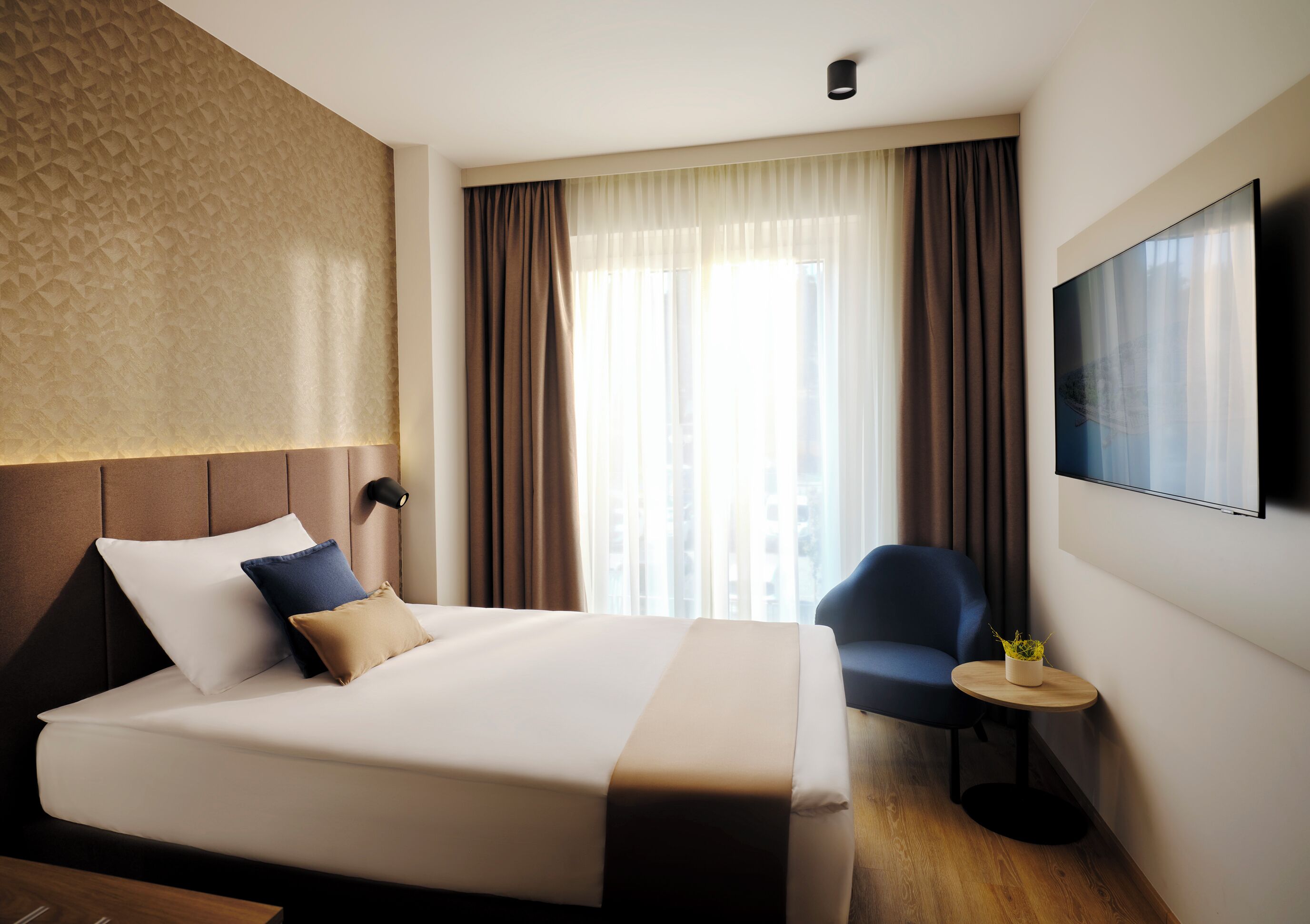 Minibar, in-room safe, desk, blackout drapes