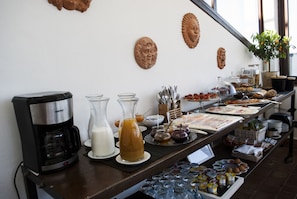 Breakfast area - L'Approdo delle Sirene (Syracuse)