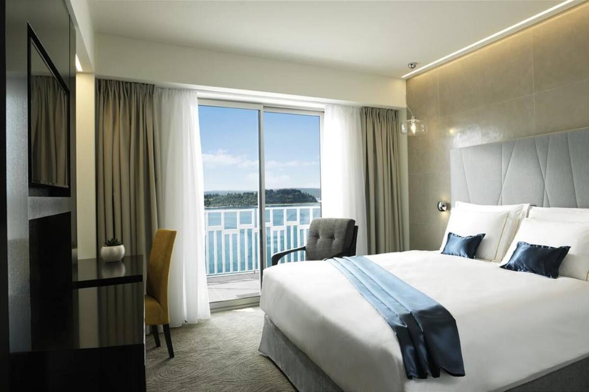 5 dormitorios, ropa de cama de alta calidad, minibar y caja fuerte