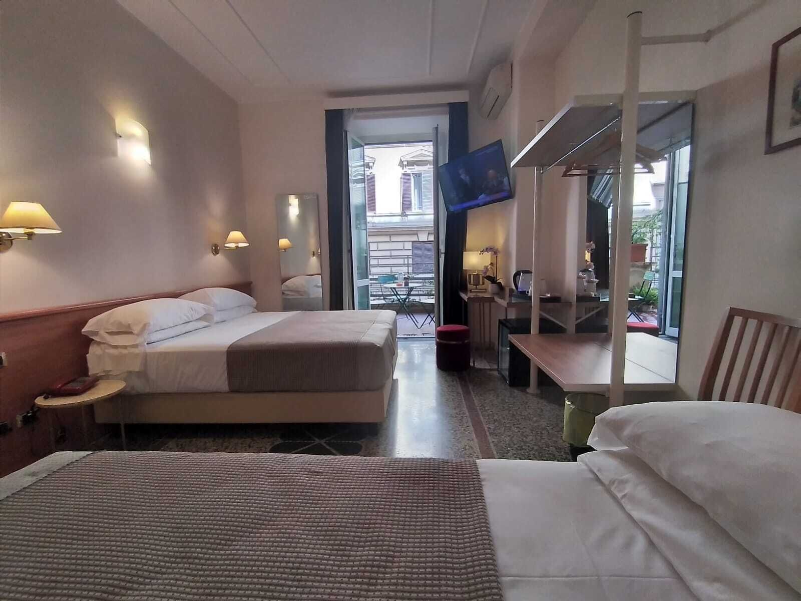 triple room, balcony | premium bedding, minibar, in-room safe, desk