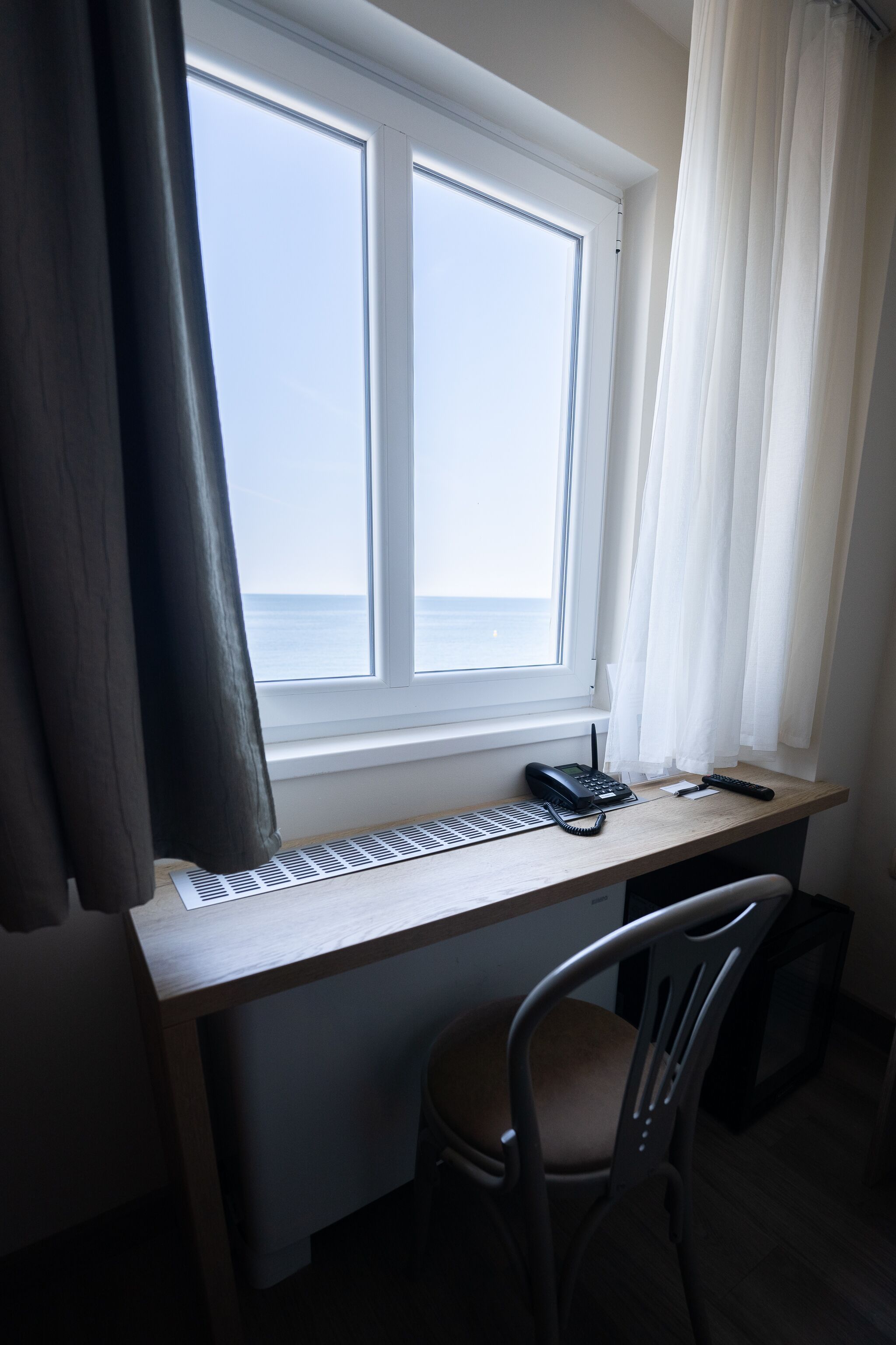 double room, sea view | 1 bedroom, minibar, in-room safe, desk
