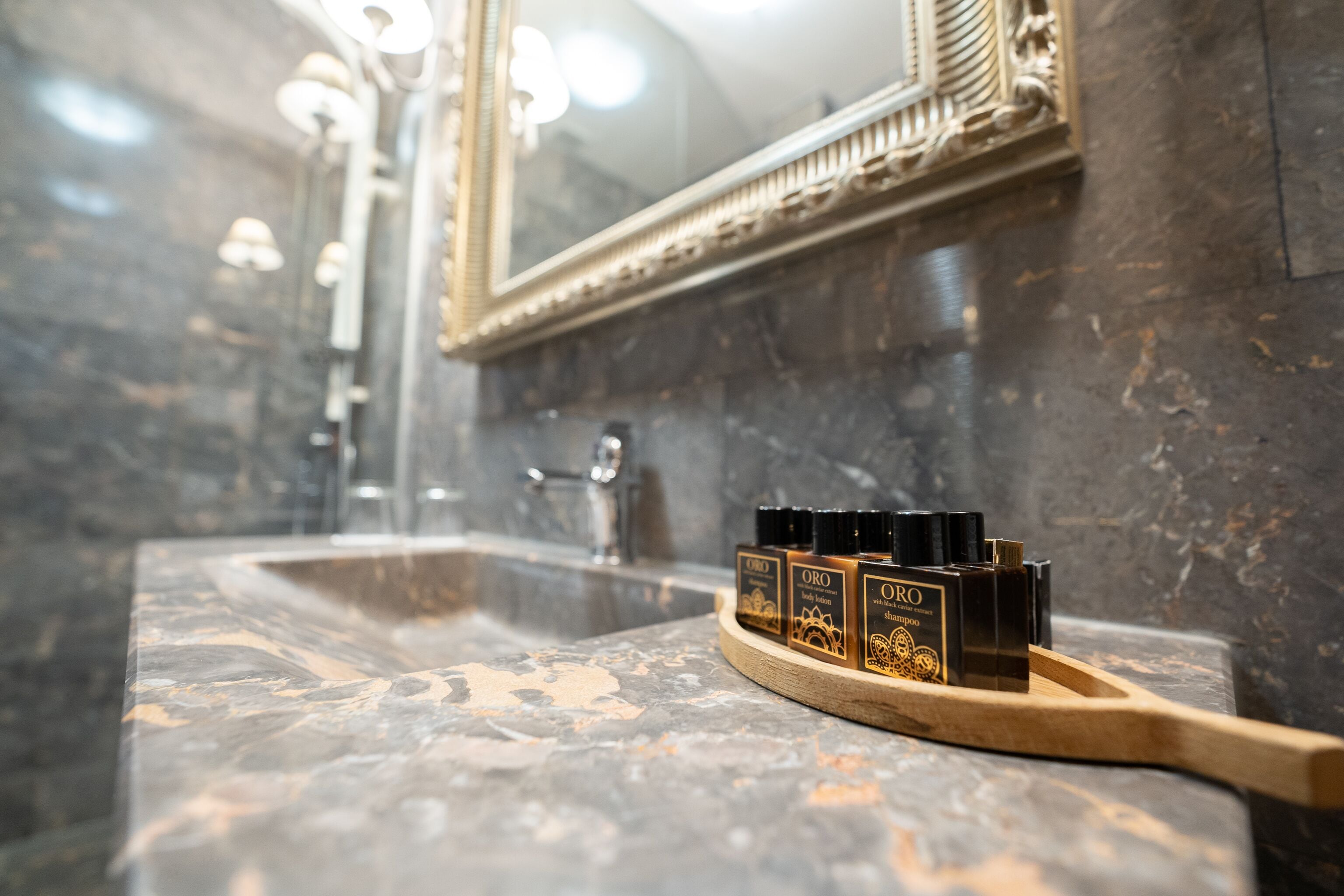 deluxe suite | bathroom | free toiletries, hair dryer, bathrobes, slippers