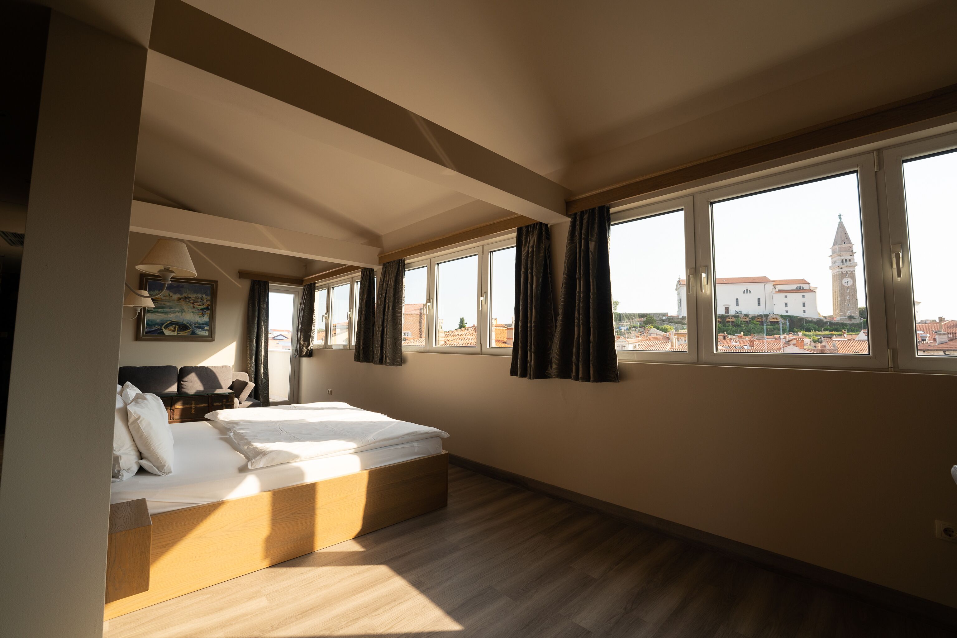 one-bedroom suite with balcony and city view | 1 bedroom, minibar, in-room safe, desk