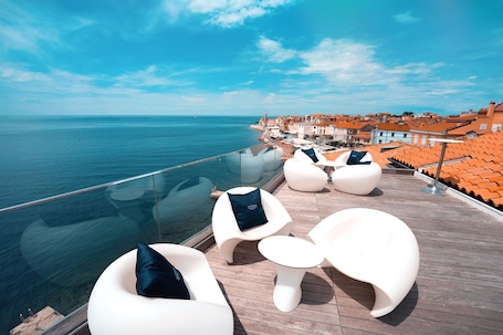 Terrace/patio. Hotel Piran