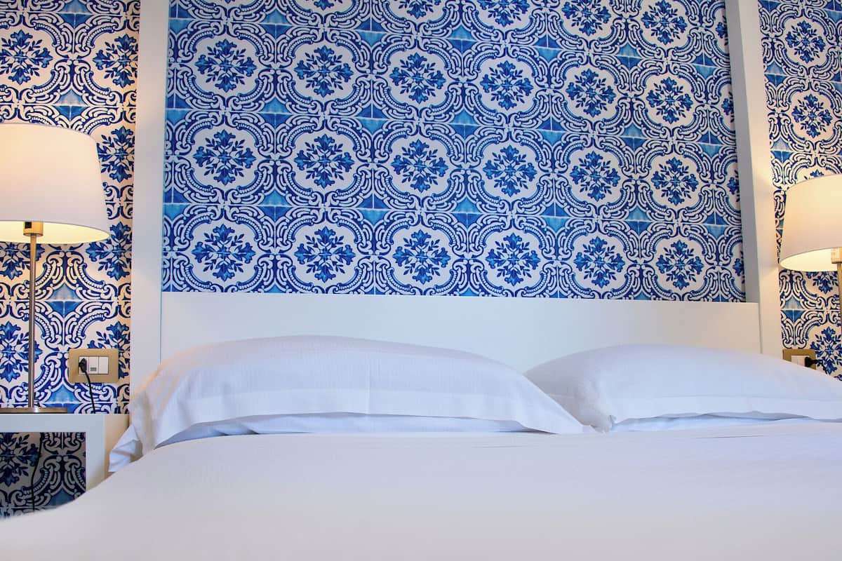 Down duvets, memory-foam beds, minibar, in-room safe