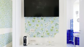 Down duvets, memory-foam beds, minibar, in-room safe