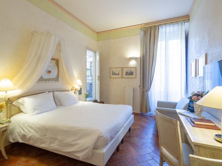 Superior Double Room | Down comforters, minibar, in-room safe, desk