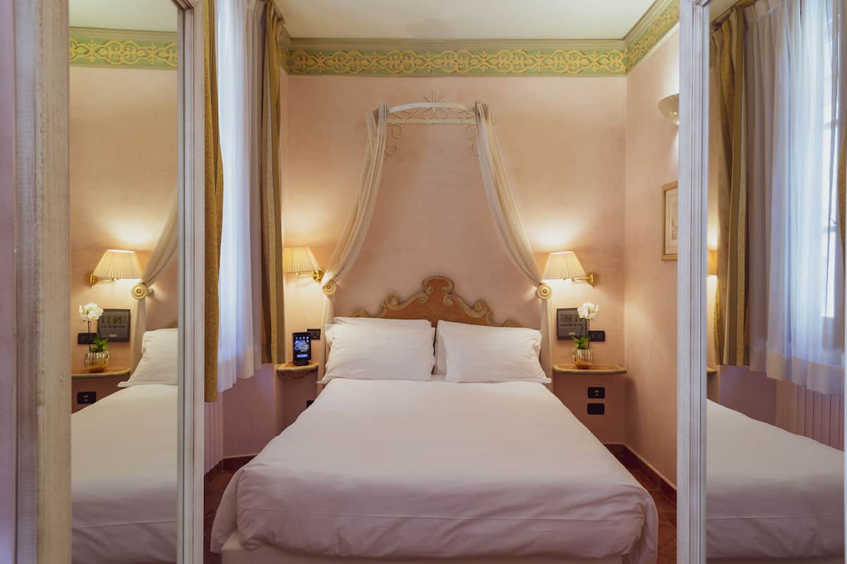Double Room (Small)