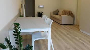 Premium bedding, in-room safe, soundproofing, iron/ironing board