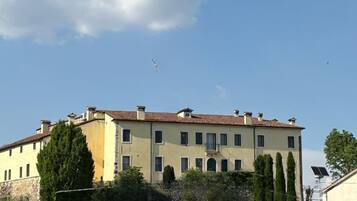 Apartment, 2 Bedrooms | Premium bedding, in-room safe, soundproofing, iron/ironing board