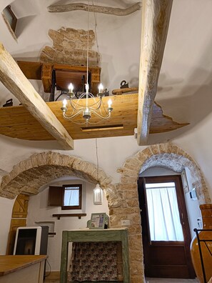 Interior - Trulli Holiday Albergo Diffuso (Alberobello)