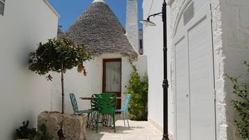 Kamar Double Romantis (Trullo) | Eksterior