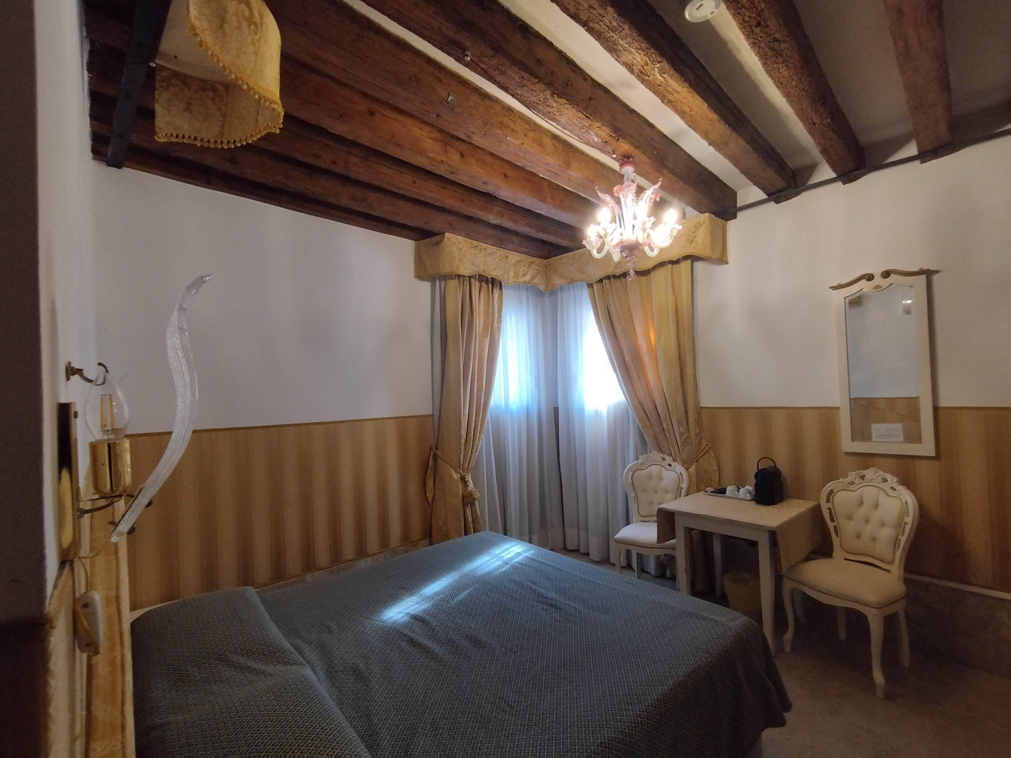 Photo - Alloggi Acquavita - checkin at "Alloggi SS Giovanni e Paolo"