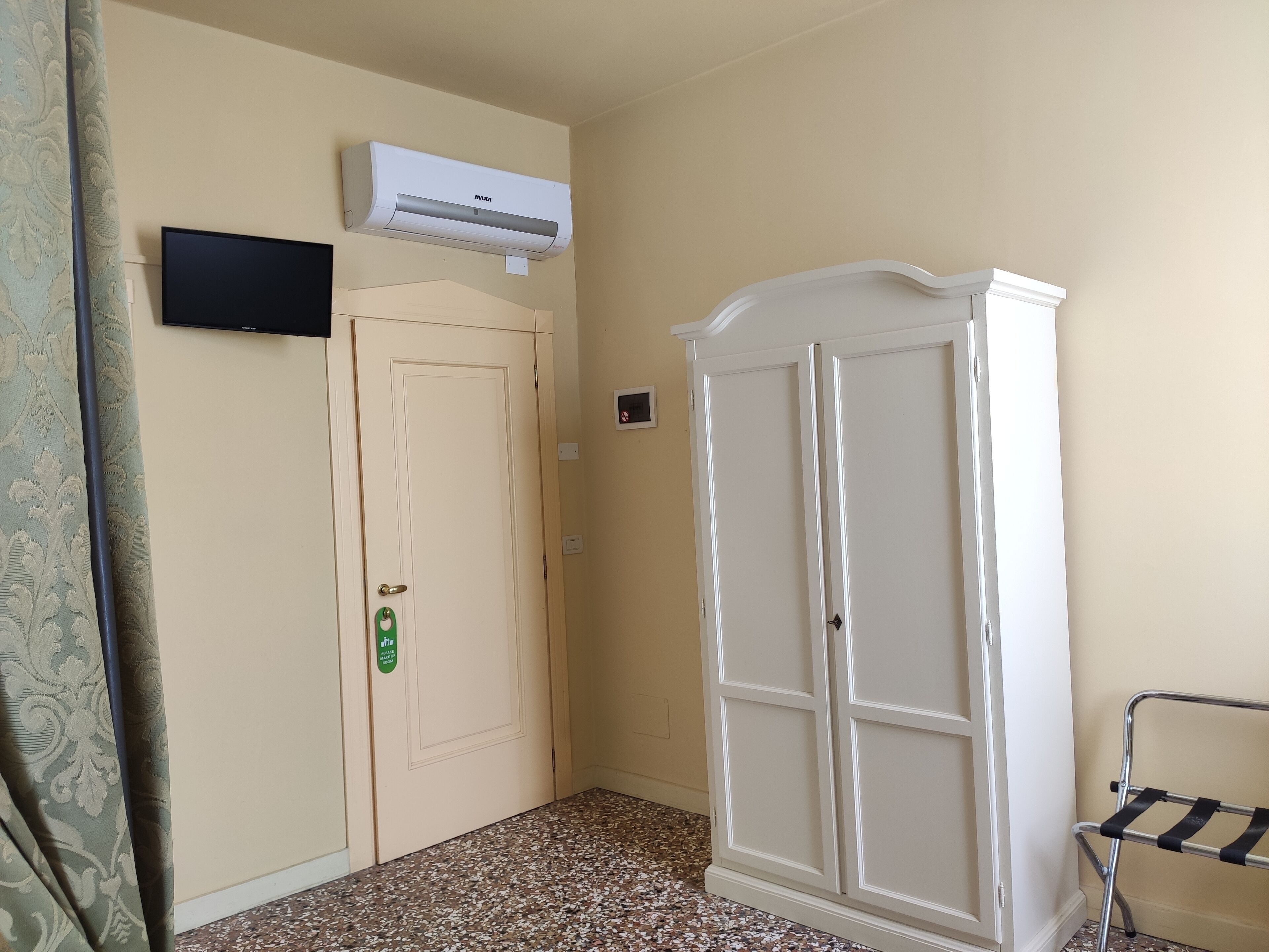 Foto - Alloggi Acquavita - checkin at "Alloggi SS Giovanni e Paolo"