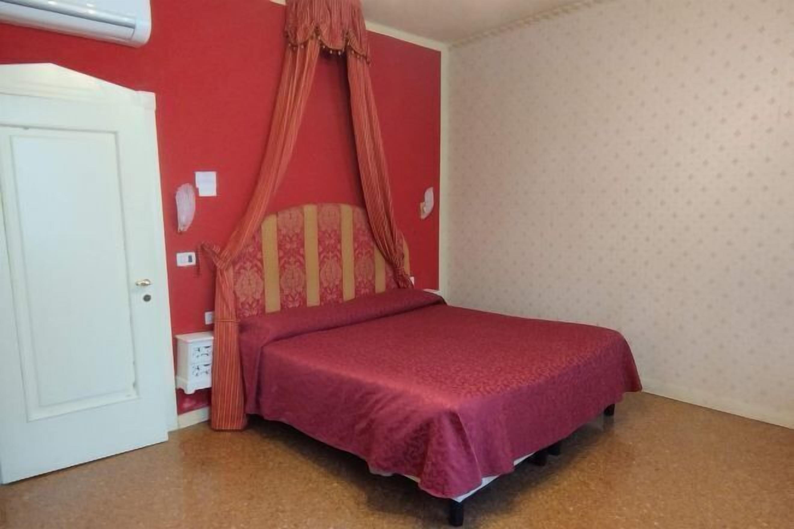 Décoration personnalisée, ameublement personnalisé, Wi-Fi gratuit