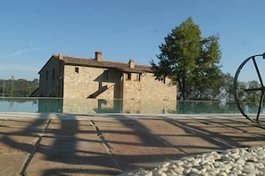 Outdoor pool, pool loungers