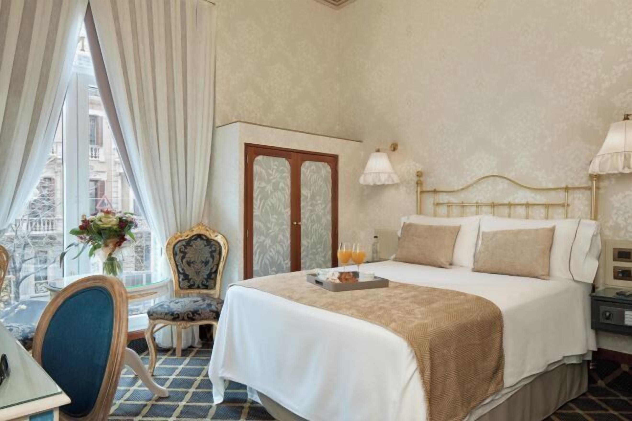 Premium bedding, down comforters, Select Comfort beds, in-room safe