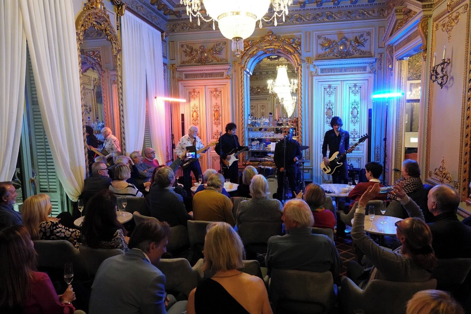 flat-screen tv, heated floors