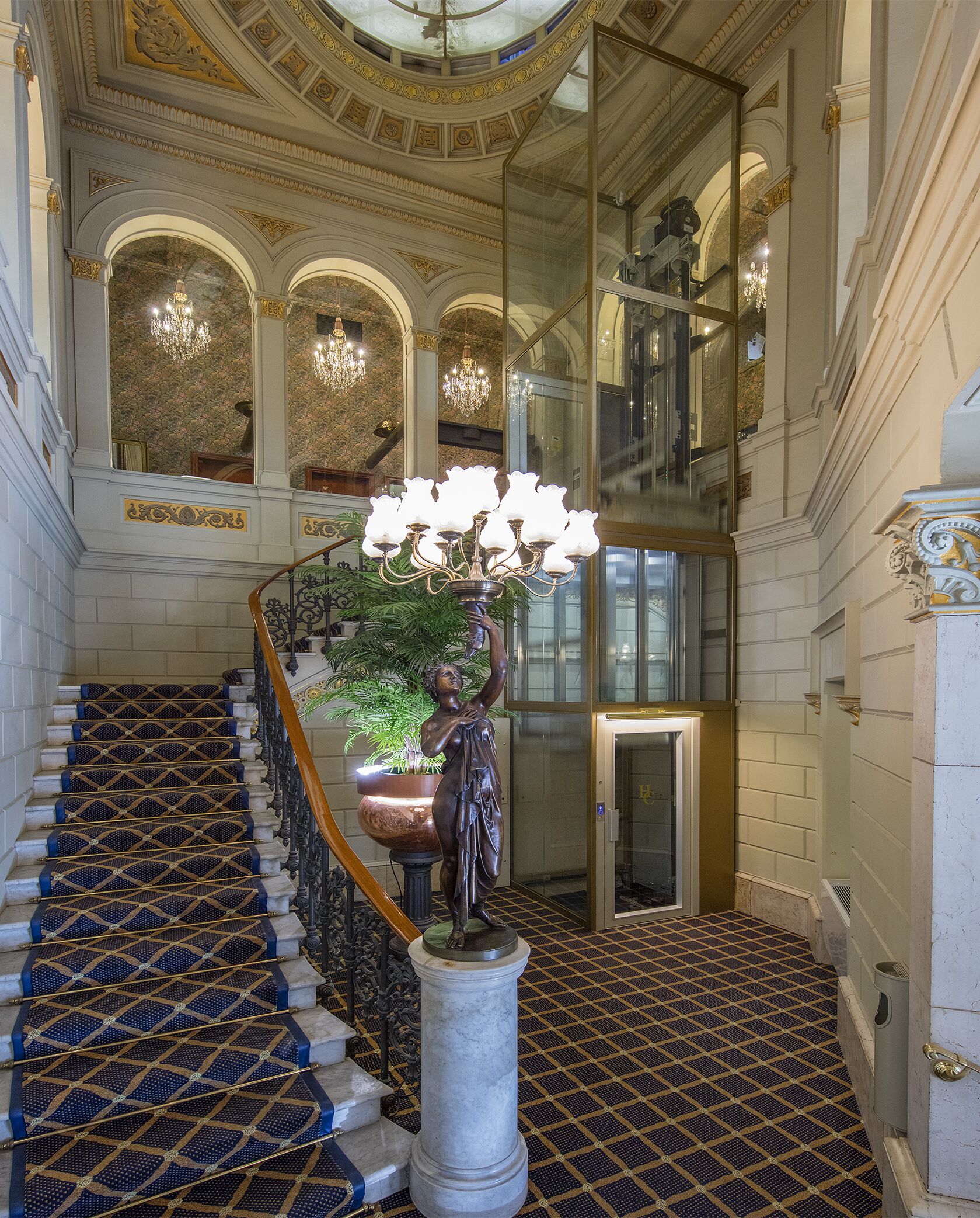 flat-screen tv, heated floors