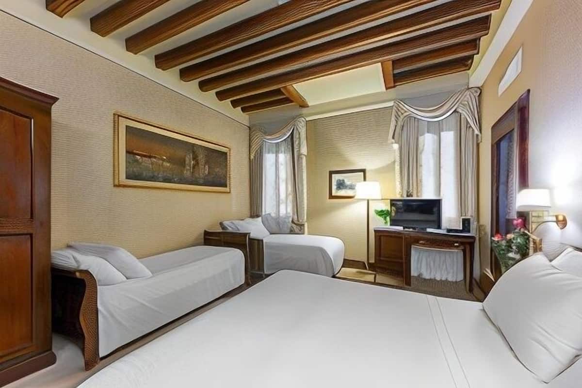 Materassi a doppio strato, minibar, una cassaforte in camera