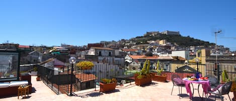 Apartment Suite with Terrace | City view