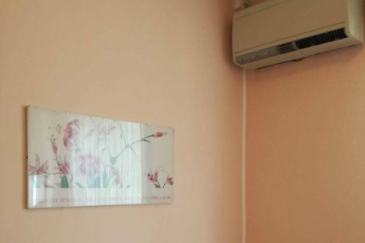 واي فاي مجانًا وملاءات أسرّة