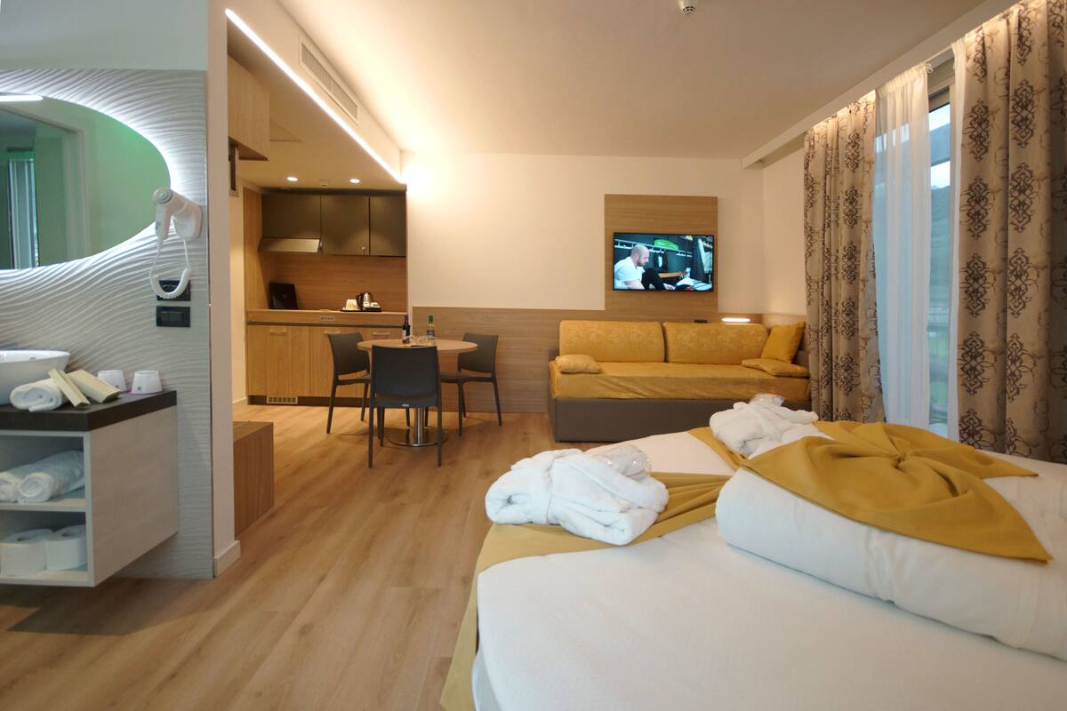 junior suite (romantic) | private kitchenette