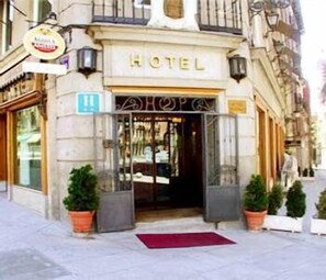 Majoituspaikan sisäänkäynti