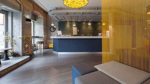 Reception - B&B Hotel Madrid Centro Plaza Mayor (Madrid)