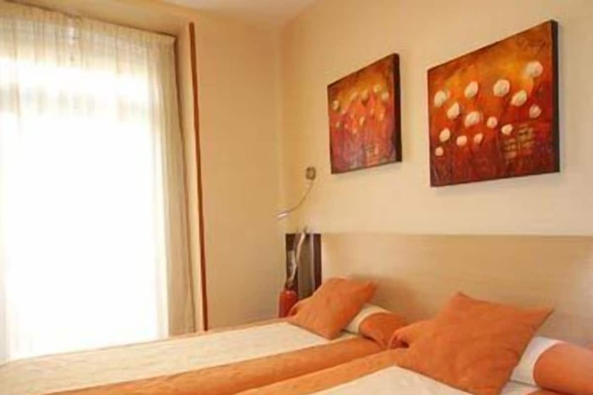 In-room safe, iron/ironing board, free WiFi