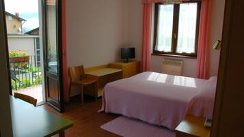 1 Schlafzimmer, Allergikerbettwaren, Zimmersafe, Schreibtisch