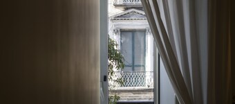 Bonapace Porta Nolana B&B