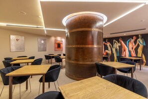 Daily buffet breakfast for a fee - Hotel La Rovere (Rome)