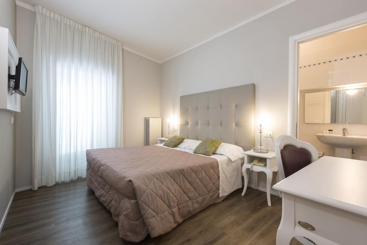 Economy Double Room (Small) | In-room safe, desk, free WiFi