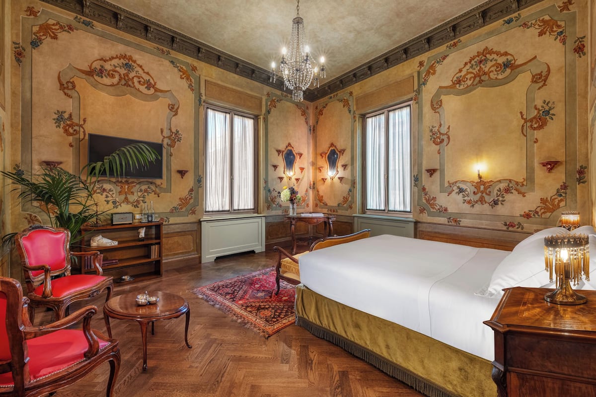 Premier Double or Twin Room, City View | 1 bedroom, premium bedding, in-room safe, individually decorated
