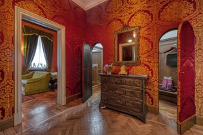 極品雙人房, 1 張加大雙人床 | 高級寢具、客房內保險箱、獨特裝潢、布置獨特