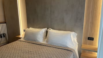 1 bedroom, premium bedding, minibar, in-room safe