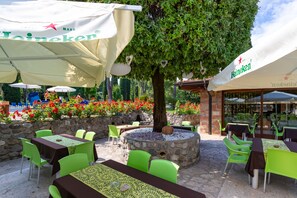 Lunch and dinner served, Italian cuisine - West Garda Hotel (Padenghe sul Garda)