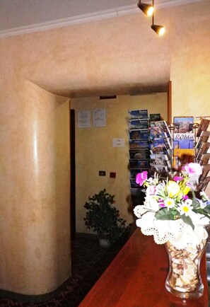 Lobby - Buonarroti Home (Rome)