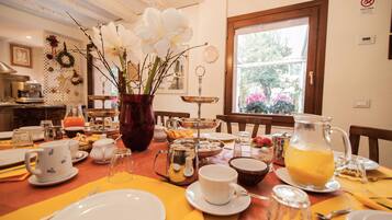 Mat- och restauranghall