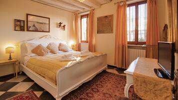 Dubbelrum | Egyptiska bomullslakan och värdeförvaringsskåp på rummet