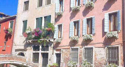 3749 Ponte Chiodo Guest House