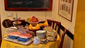 Komplett frokost er inkludert hver dag