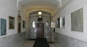 Hallway - Hotel Cyrus (Vienna)