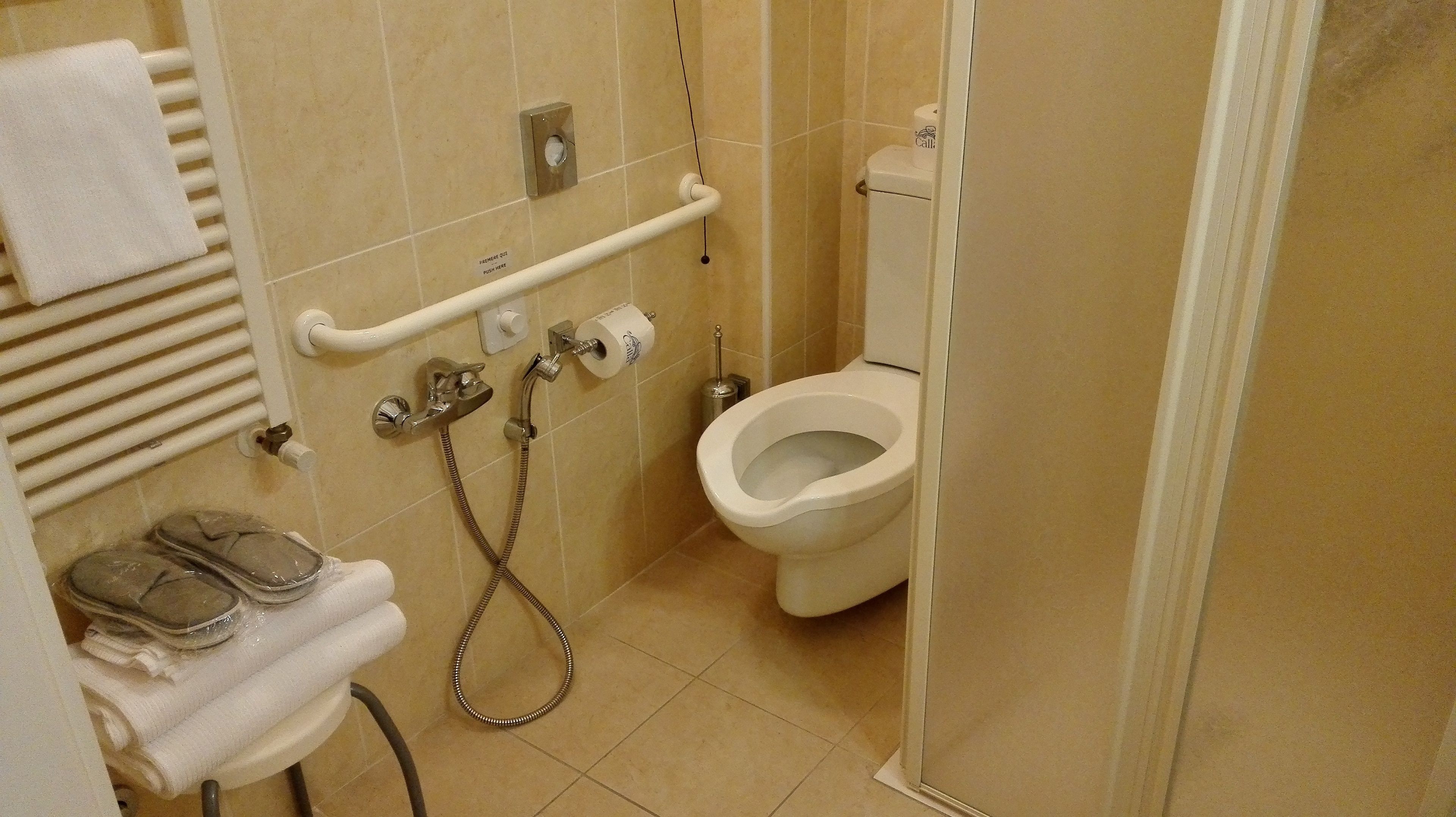 1 bedroom, down duvets, minibar, in-room safe